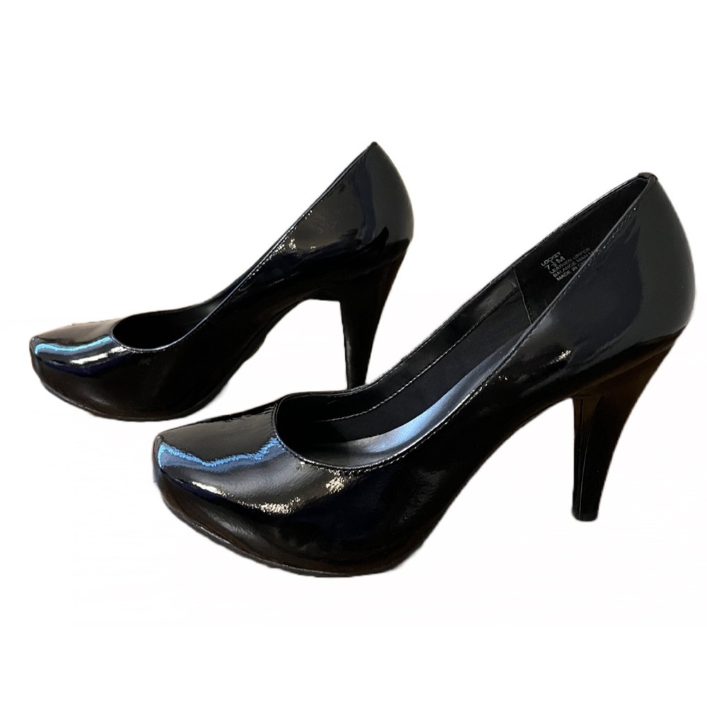 👠 Me Too Black Patent Leather Pumps | Locket Style | Size 7.5 | Good Condition!
